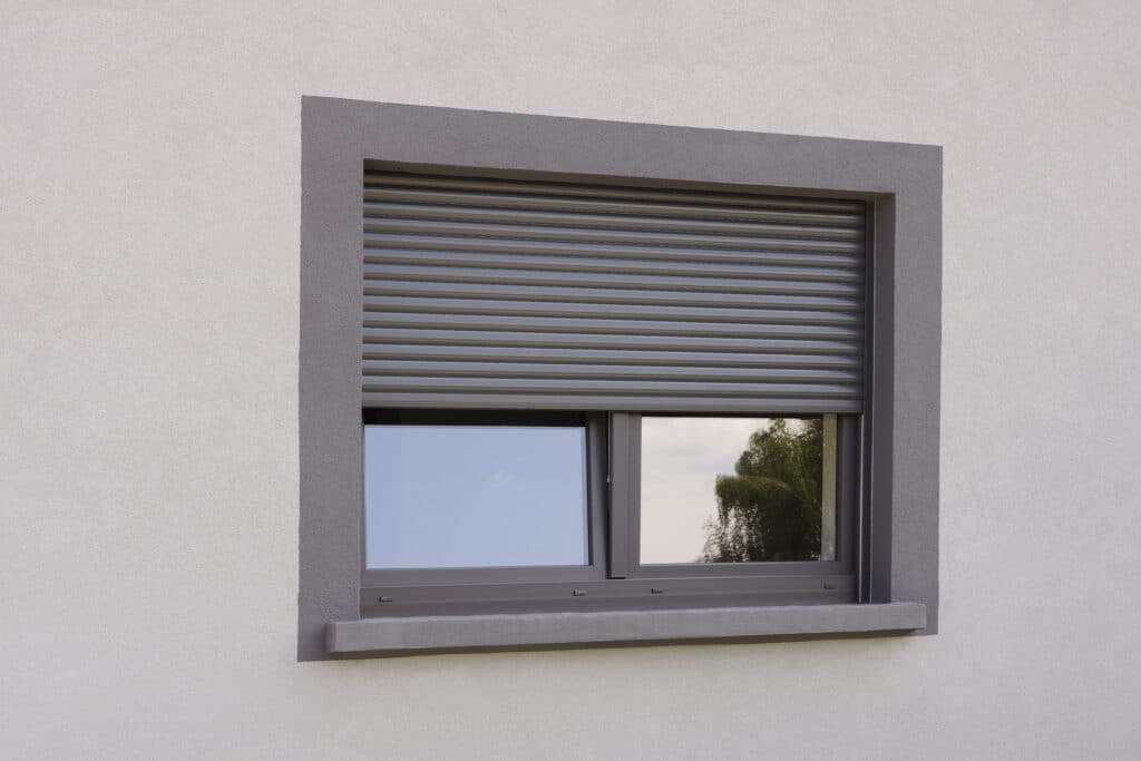 Ein fertiger Fenster Anstrich in Maintal